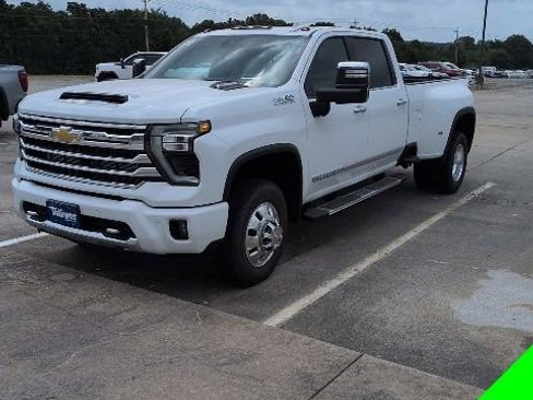 New 2026 Chevrolet Silverado 3500 High Country w/ High Country Premium Package AWD/4WD image 1