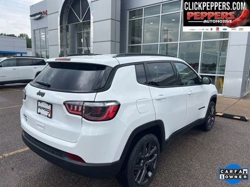 Used 2026 Jeep Compass Latitude AWD/4WD image 6