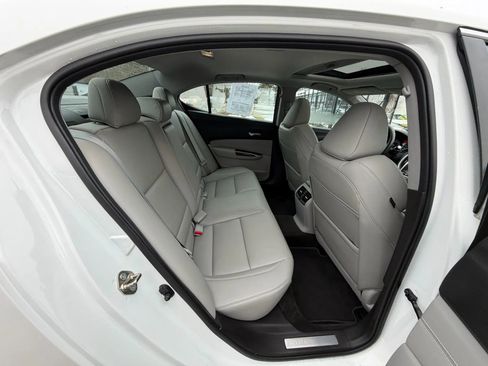 Used 2016 Acura TLX image 16