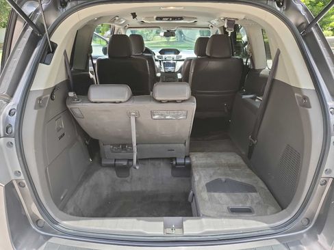 Used 2015 Honda Odyssey Touring Elite image 32