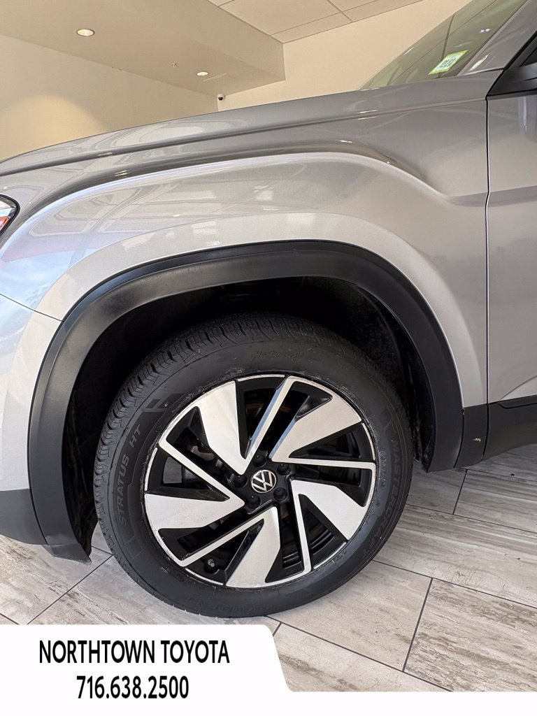 Used 2025 Volkswagen Atlas SE AWD/4WD image 10
