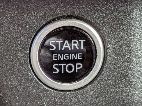 Used 2023 Nissan Rogue SV FWD image 29