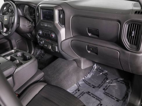 Used 2023 Chevrolet Silverado 1500 Custom AWD/4WD image 44