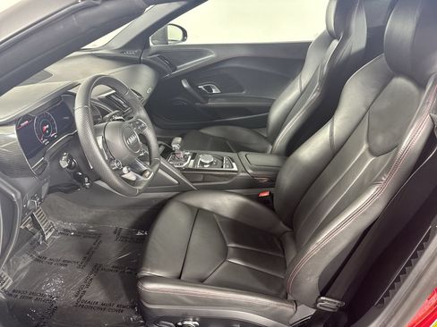 Used 2023 Audi R8 V10 performance w/ Carbon Exterior Package RWD image 2
