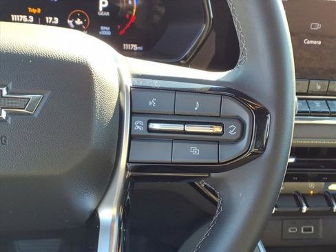 Used 2024 Chevrolet Colorado ZR2 image 18