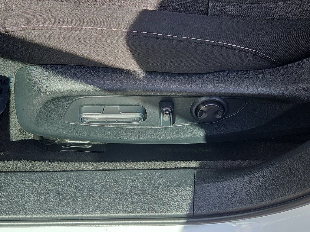 Used 2024 Honda Accord EX image 19
