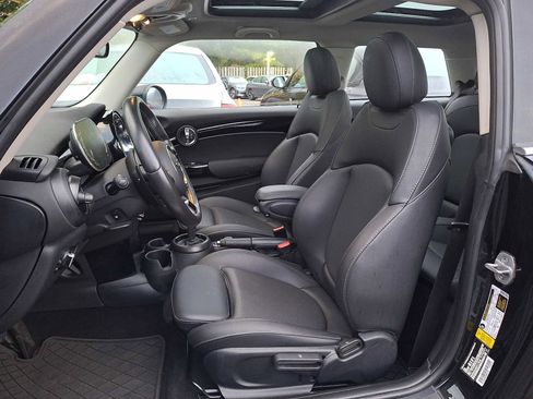 Certified 2023 MINI Cooper S image 10