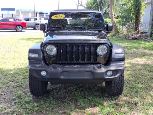 Used 2019 Jeep Wrangler Sport AWD/4WD image 8