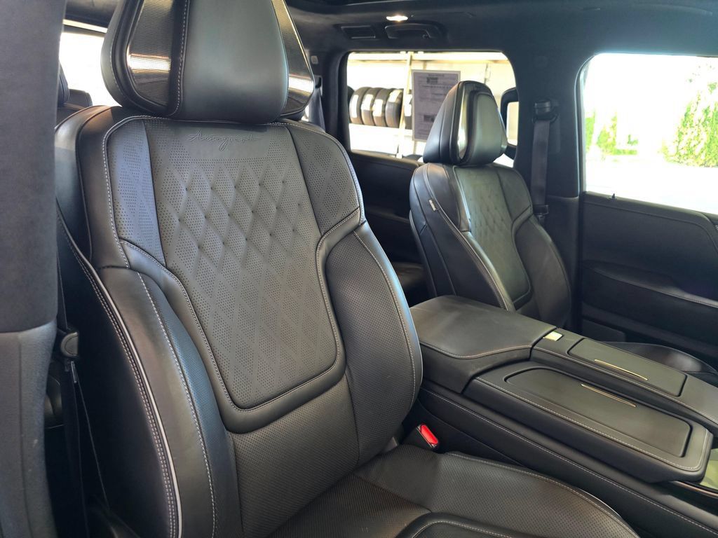 Certified 2025 INFINITI QX80 Autograph w/ Autograph Exterior Package AWD/4WD image 33
