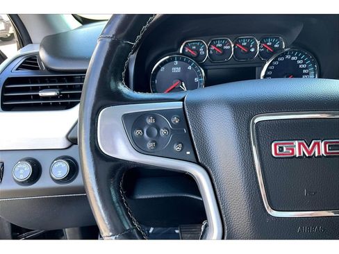 Used 2020 GMC Yukon SLT image 11