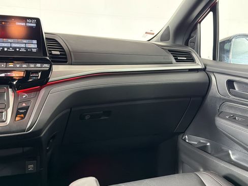 Used 2025 Honda Odyssey Sport-L image 28