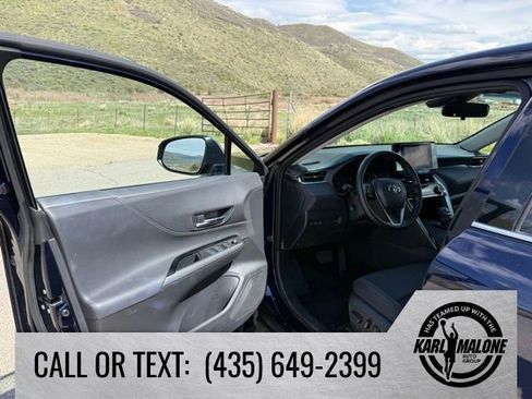 Used 2024 Toyota Venza LE AWD/4WD image 10