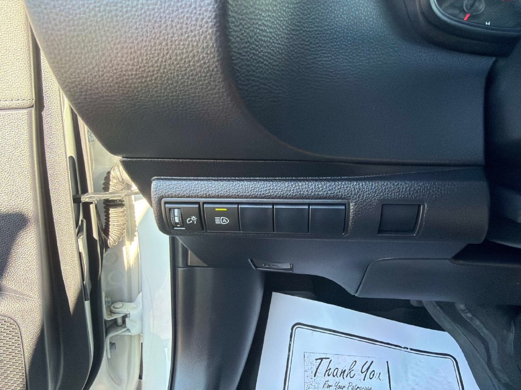 Used 2020 Toyota Corolla SE FWD image 30