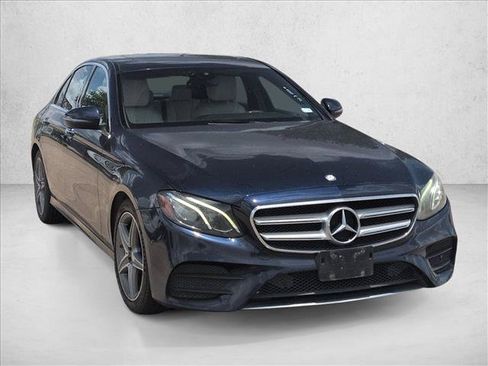Used 2017 Mercedes-Benz E 300 image 3