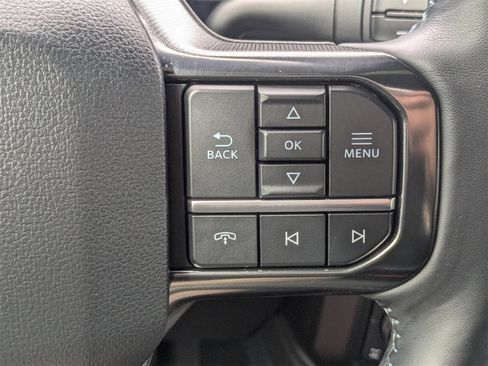 Used 2025 Ford F250 Platinum w/ FX4 Off-Road Package image 30