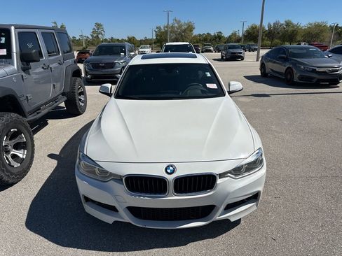 Used 2018 BMW 330i Sedan w/ M Sport Package image 3