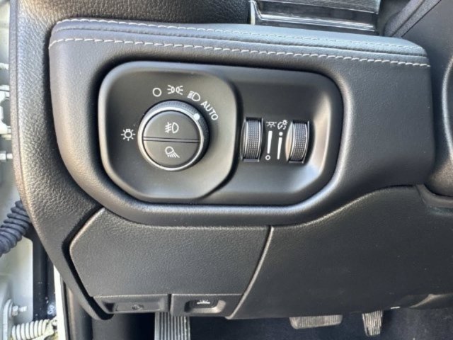 Used 2024 RAM 2500 Limited AWD/4WD image 28