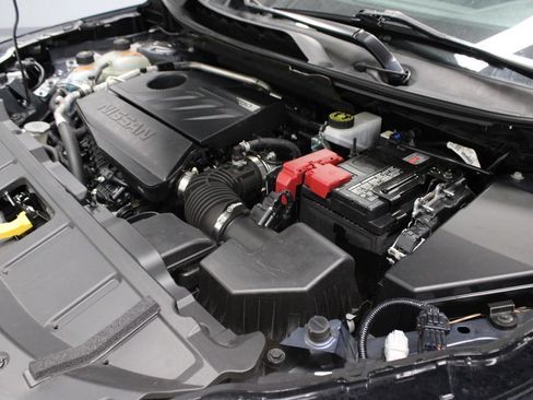 Certified 2024 Nissan Rogue SV AWD/4WD image 12