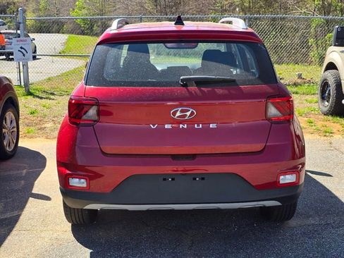 Used 2022 Hyundai Venue SEL image 11