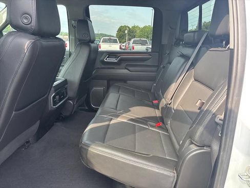 Used 2024 GMC Sierra 2500 Denali AWD/4WD image 17
