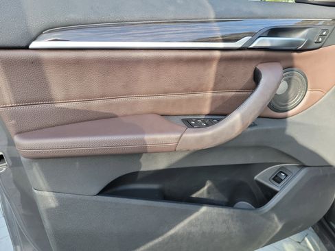 Used 2016 BMW X1 xDrive28i image 17
