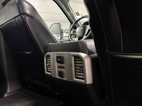 Used 2017 Ford F350 Lariat w/ Lariat Ultimate Package AWD/4WD image 22