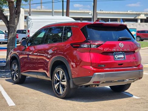 Used 2024 Nissan Rogue SL FWD image 5