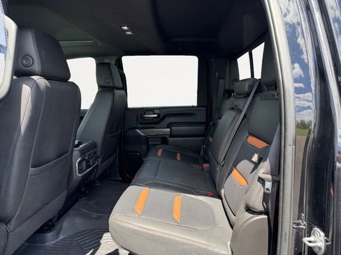 Used 2023 GMC Sierra 3500 AT4 w/ AT4 Premium Plus Package AWD/4WD image 11
