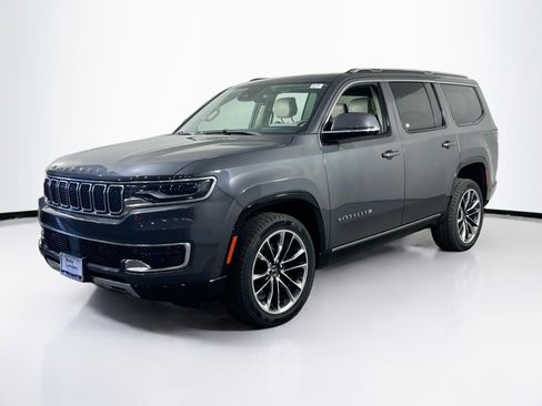 Used 2022 Jeep Wagoneer Series III w/ Premium Group I image 1