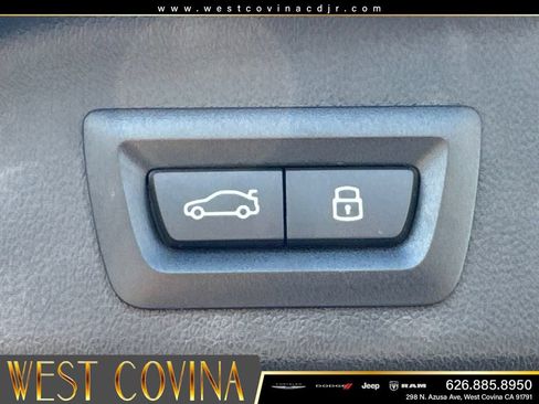 Used 2024 BMW X5 sDrive40i w/ M Sport Package RWD image 17
