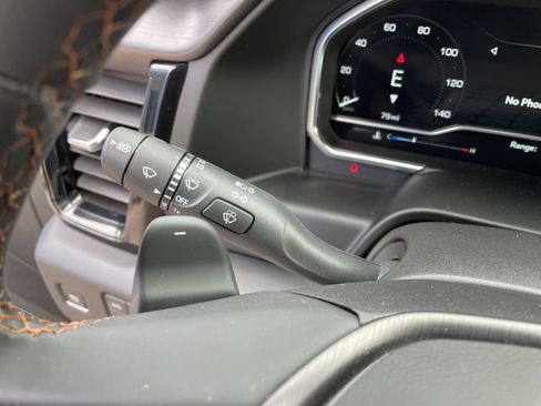 Used 2025 GMC Sierra 1500 AT4 w/ AT4 Premium Package image 17