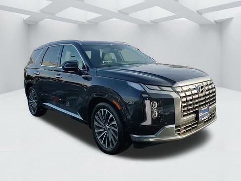 Certified 2025 Hyundai Palisade Calligraphy image 3
