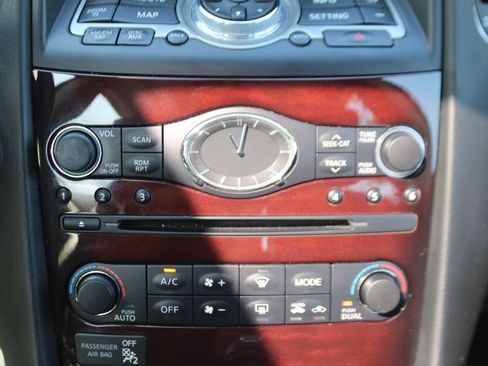 Used 2017 INFINITI QX50 AWD w/ Deluxe Touring Package image 14