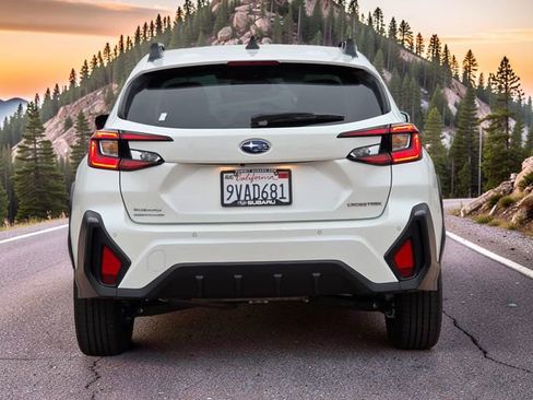 Certified 2025 Subaru Crosstrek 2.5i Limited w/ Crosstrek Mirror Package AWD/4WD image 6