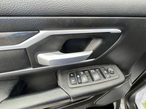 Used 2023 RAM 1500 Big Horn AWD/4WD image 25