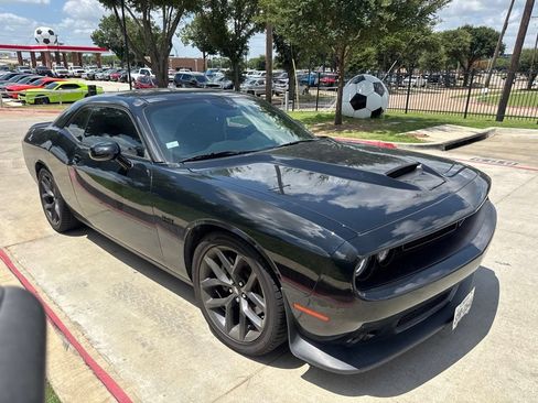Used 2023 Dodge Challenger R/T w/ Blacktop Package RWD image 2