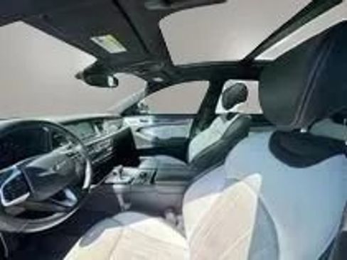Used 2019 Genesis G80 3.3T Sport RWD image 12