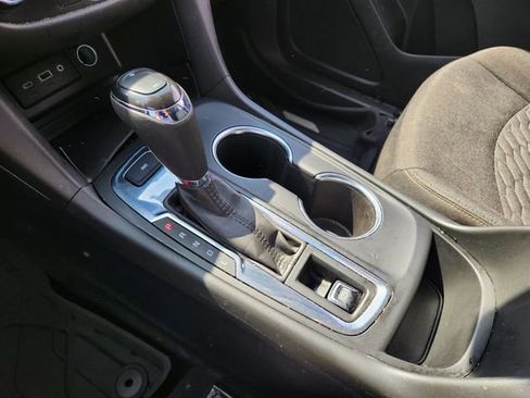 Used 2021 Chevrolet Equinox LT w/ LPO, Floor Liner Package image 26