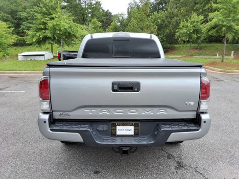 Used 2023 Toyota Tacoma TRD Off-Road w/ TRD Premium Off Road Package AWD/4WD image 6