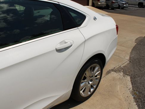 Used 2016 Chevrolet Impala LS FWD image 5