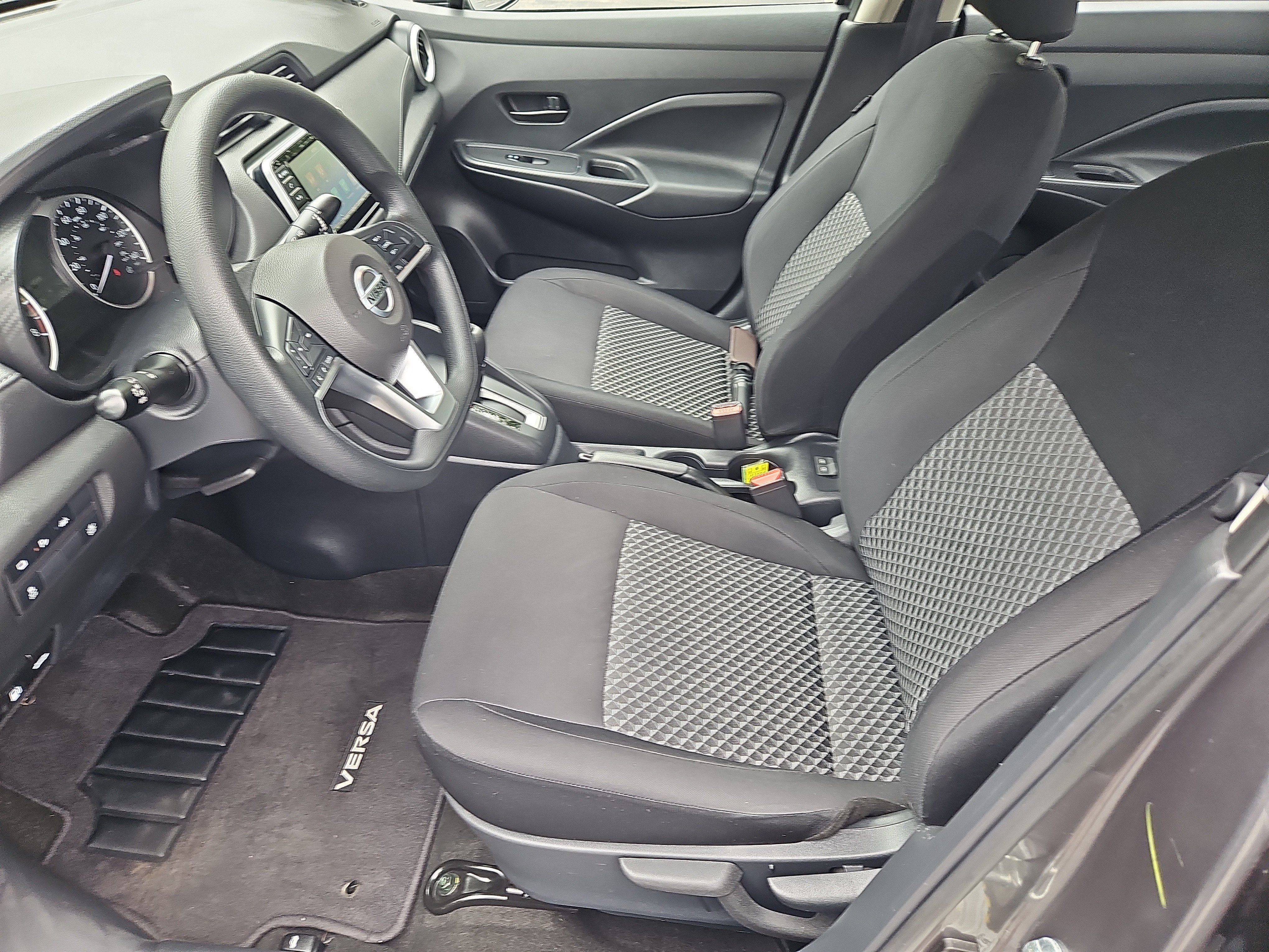 Used 2022 Nissan Versa S FWD image 24