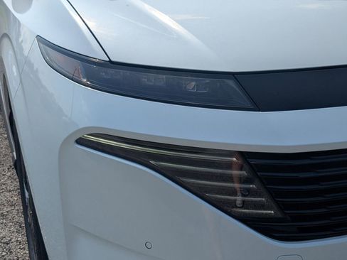 New 2025 Nissan Murano SV AWD/4WD image 9