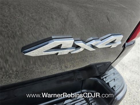 Used 2024 RAM 1500 Laramie image 12