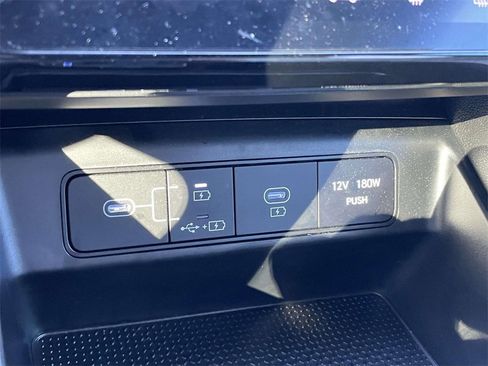 Certified 2025 Hyundai Santa Cruz SEL image 29