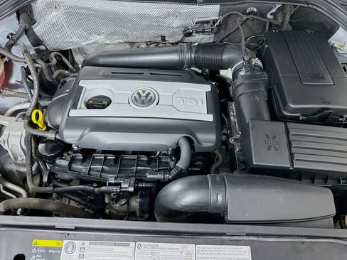 Used 2016 Volkswagen Tiguan SE AWD/4WD image 7