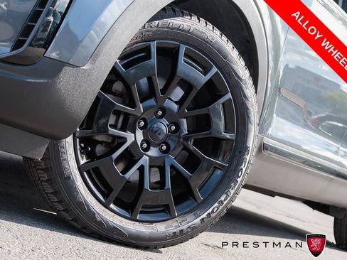 Used 2021 Kia Telluride EX w/ EX Premium Package AWD/4WD image 14