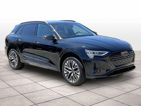 Certified 2024 Audi Q8 e-tron Premium Plus w/ Premium Plus Package AWD/4WD image 2