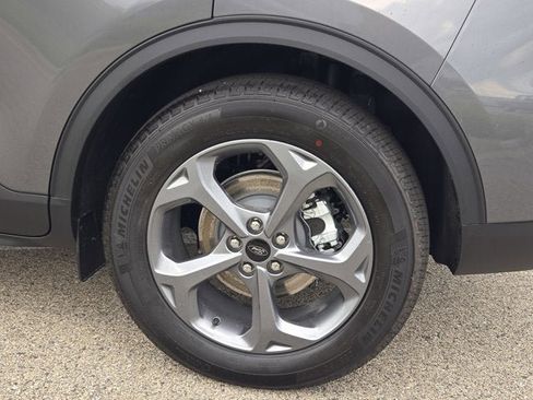 New 2025 Ford Escape ST-Line w/ Equipment Group 301A image 13