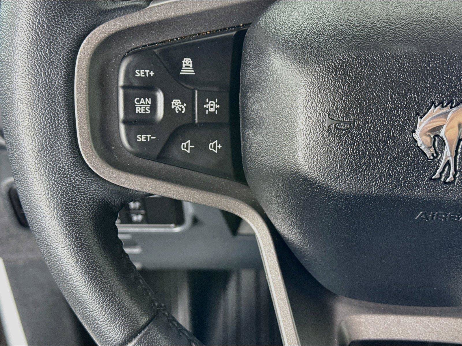 Used 2025 Ford Bronco Badlands AWD/4WD image 16