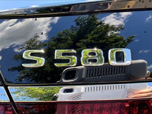 Used 2023 Mercedes-Benz S 580 4MATIC Sedan image 33